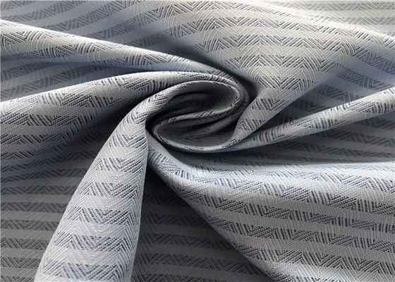 Poliestere 100% non Fade Outdoor Fabric dal ricoprire della spina di pesce della ratiera dell'iarda resistente all'uso